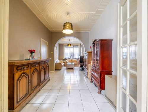                                         Maison deux facades à vendre à Oedelem, € 235.000
