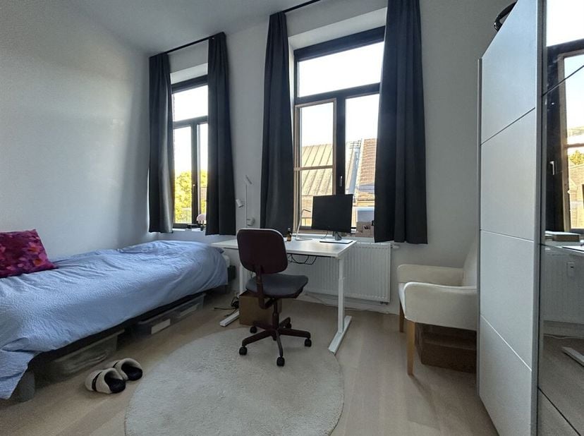 **Vraag uw bezoek aan**<br />
Nabij de Leuvense Vismarkt, in een zijstraatje van de uiterst gezellige Mechelsestraat kan je de Penitentienenstraat vin