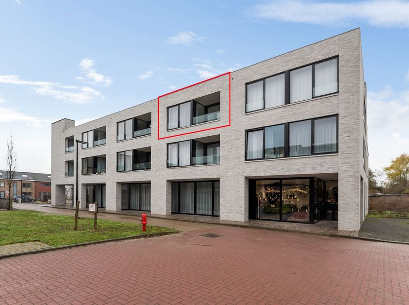 Service flat met 1 slaapkamer en terras in een prachtig nieuw complex!<br />
<br />
Ligging: Deze nieuwe serviceflat is centraal en gunstig gelegen