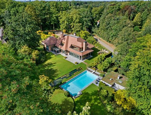                                         Villa te koop in Brasschaat, € 3.750.000
