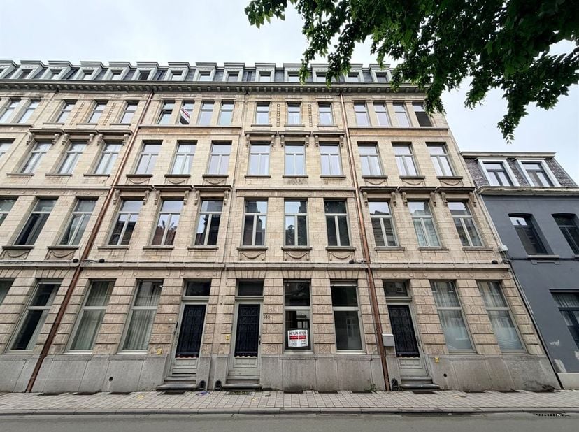 Gelijkvloers 1-slpk appartement te huur in Oud Berchem<br />
Ligging: De Boomgaardstraat ligt op een centrale en gegeerde locatie in Berchem, met vlot