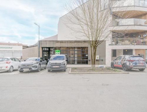                                         Bâtiment commercial à vendre à Staden, € 149.000
