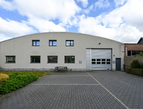                                         Bedrijfsgebouw te koop in Sint-Michiels, € 895.000

