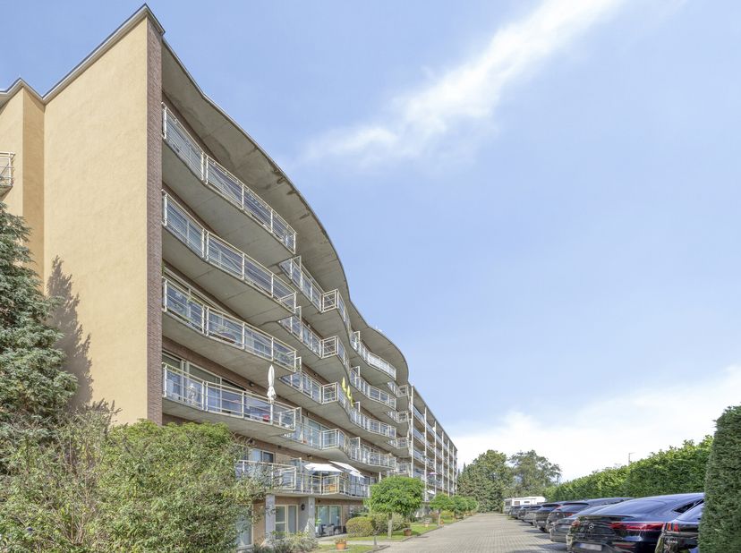Appartement te koop in Statiestraat 24 bus 401,
                    2180 Ekeren