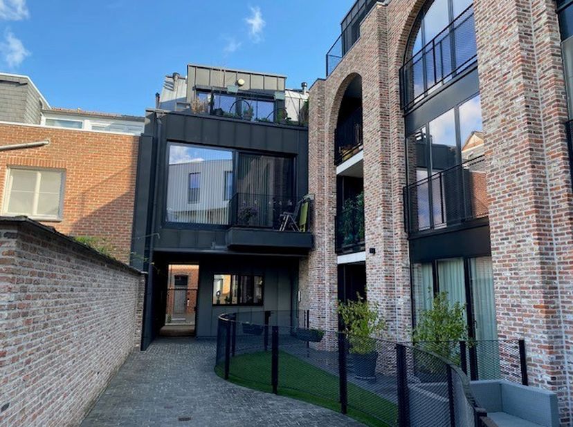 Appartement te huur in Leuvensevest 25 bus 7,
                    2500 Lier