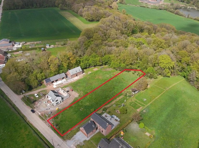 NOUVEAUTÉ À VENDRE - Gozée.<br />
Superbe terrain situé dans un environnement calme et recherché, idéal pour votre futur projet immobilier.<br />
Cara