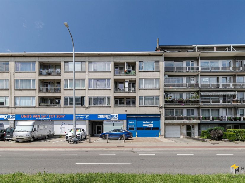 Instapklaar appartement (110 m²) met 3 slaapkamers, garage en terras (3 m²) in Deurne<br />
<br />
Wonen op de Bisschoppenhoflaan betekent genieten