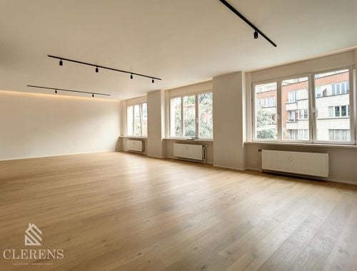                                         Appartement à louer à Ixelles, € 2.250
