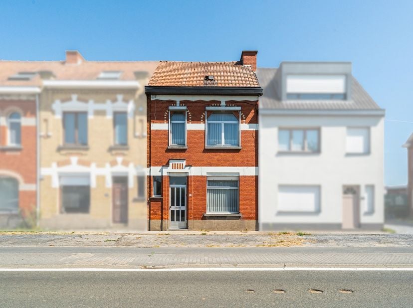 Huis te koop in Gaversesteenweg 292,
                    9800 Deinze