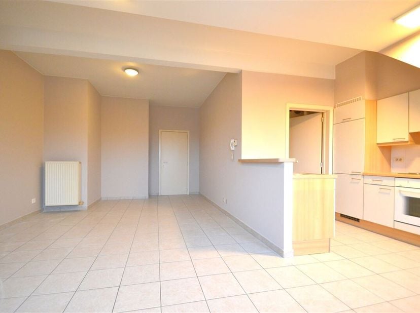 Gezellig appartement vlakbij centrum Dendermonde<br />
Gelegen nabij het centrum van Dendermonde en op 200 m van stadspark en het station, biedt dit g