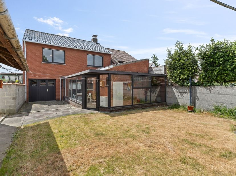 Huis te koop in Heidewegel 3,
                    9180 Moerbeke