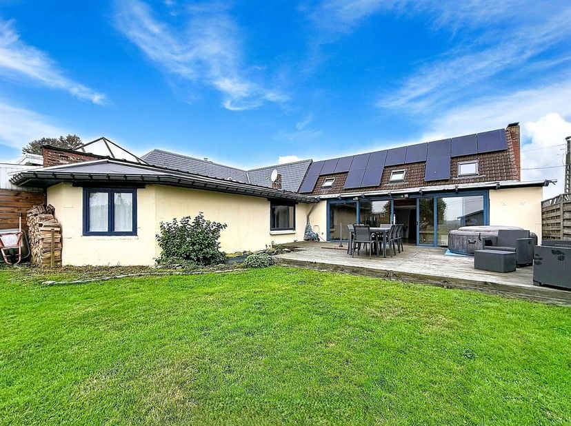 Maison à vendre à ,
                    7730 Estaimpuis