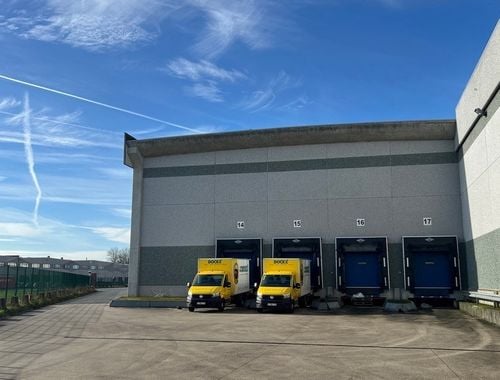                                         Bâtiment d’entreprise à louer à Sint-Niklaas, € 41.780
