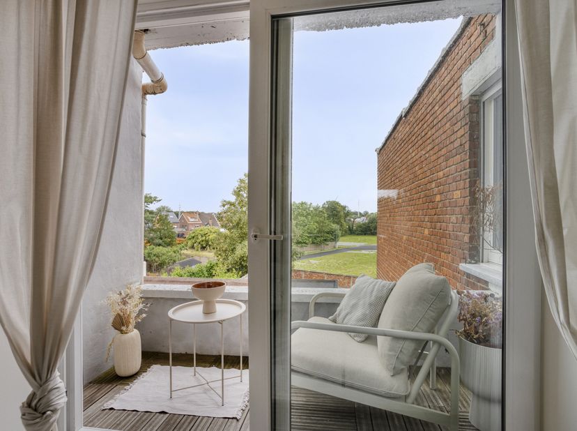 Bent u op zoek naar een instapklaar appartement zonder zorgen? Dan is dit lichtrijke appartement op de tweede verdieping zeker een bezoek waard!<br />
