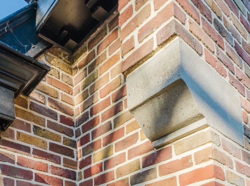 Vraag uw bezoek aan via immodacinci.be<br />
Ligging<br />
Deze exclusieve villa is rustig gelegen in Sint-Denijs-Westrem, met een uitstekende verbind
