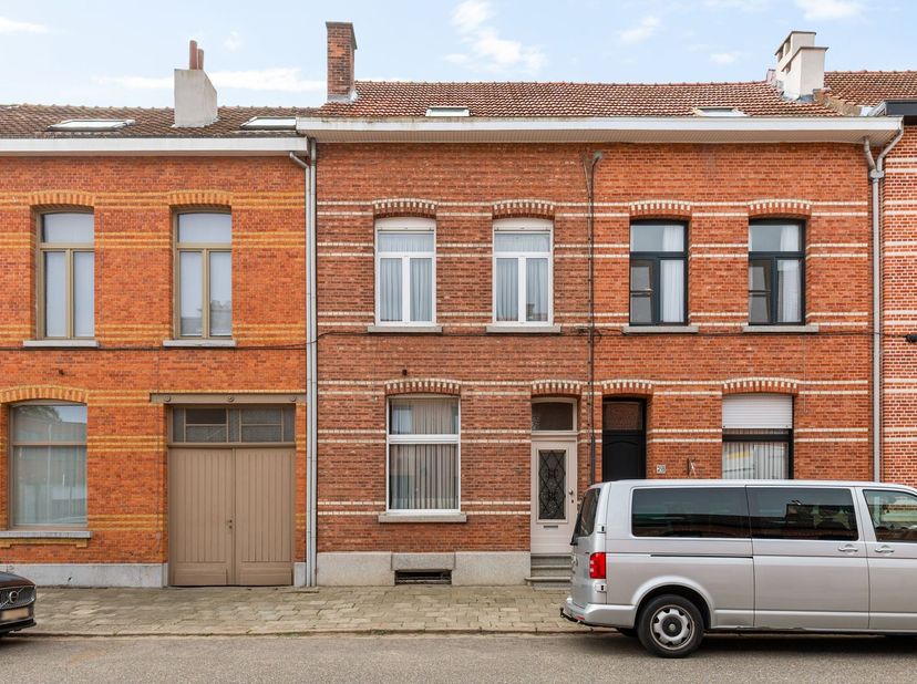 Huis te koop in Akkerdonckstraat 30,
                    2150 Borsbeek