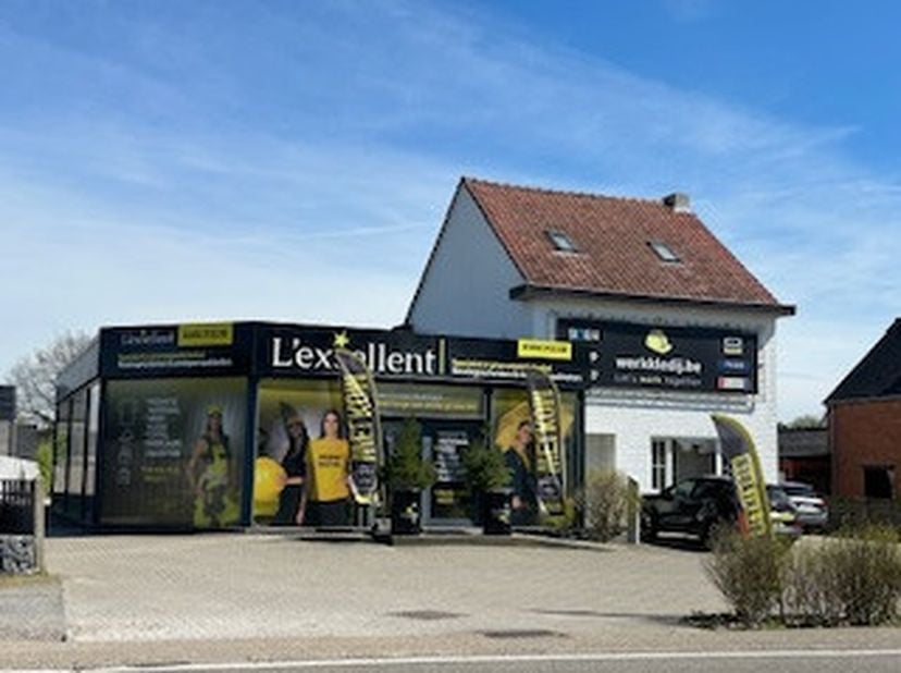 Bien professionnel à louer
                    à 3920 Lommel