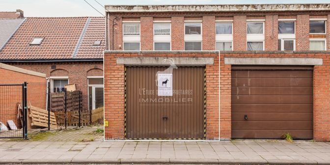 Bien professionnel à vendre à 6000 Charleroi