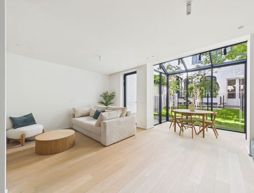                                         Woning te koop in Brussel, € 695.000
