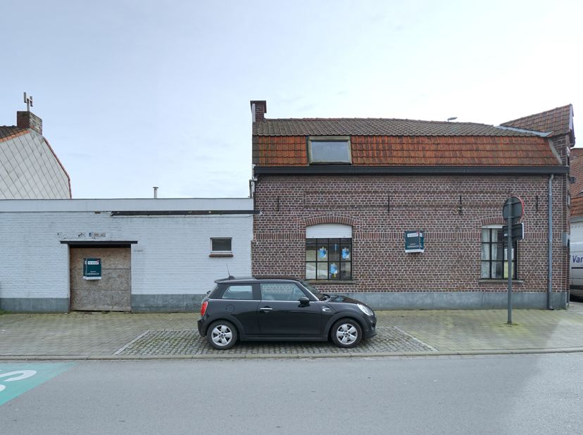 Huis te koop in Schoolstraat 20,
                    8800 Beveren