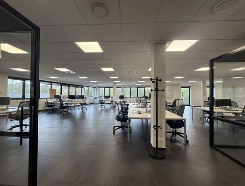                                         Espace de bureaux à louer à Evergem, € 5.161
