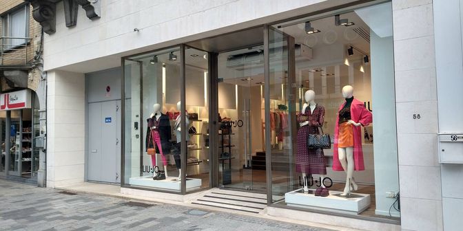 Bien professionnel à louer à Ooststraat 58, 8800 Roeselare