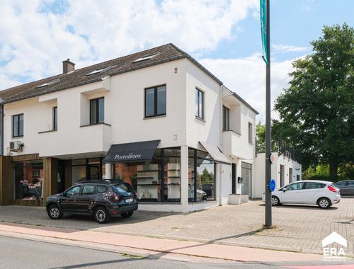                             Rez-de-chaussée commercial à vendre à Sint-Lambrechts-Herk
