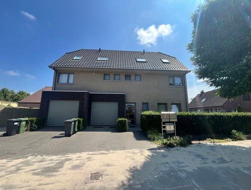                                         Appartement te huur in Zwijnaarde, € 1.185

