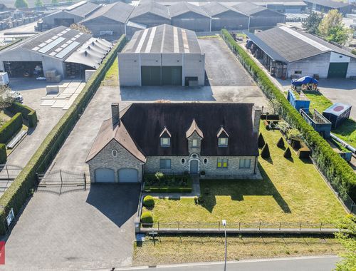                             Entrepôt à louer à Zulte
