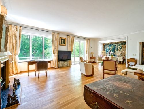                                         Appartement à vendre à Uccle, € 635.000
