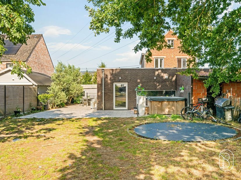 Maison individuelle prête à emménager sur un vaste terrain de 1 082 m² à Beveren-Leie !<br />
<br />
Vous recherchez une maison individuelle prête à