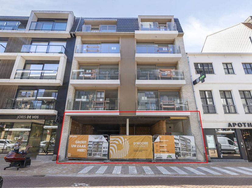 Bien professionnel à vendre à Kerkstraat 9,
                    8420 Wenduine