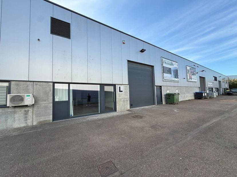 Garage te huur in Moestoemaatheide 14L,
                    2260 Tongerlo