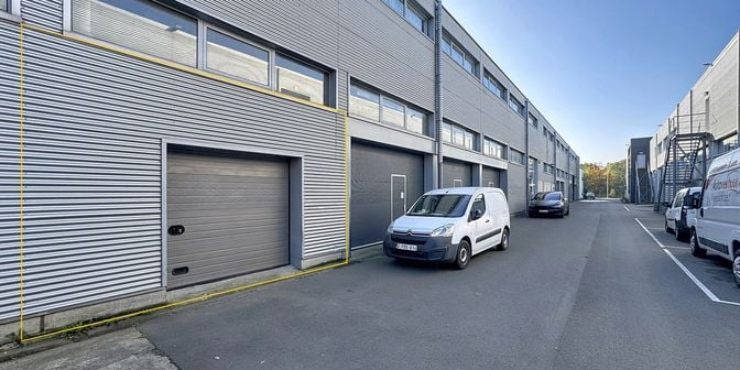Bedrijfsvastgoed te huur in Pathoekeweg 34, 8000 Brugge