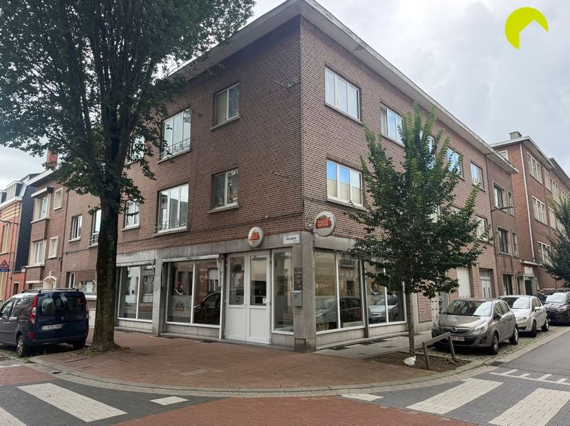 Bedrijfsvastgoed te huur in Pieter De Ridderstraat 1 bus 001,
                    2100 Deurne