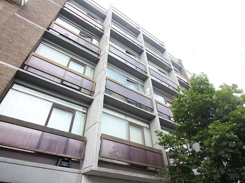 Contactez Raf pour une visite: 0484325180. Cette chambre d'étudiant récente est idéalement située à proximité de l'ULB, de la VUB et de la gare d'Ette