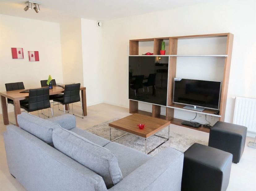 Appartement te huur in Rue  Godecharle 15,
                    1050 Elsene