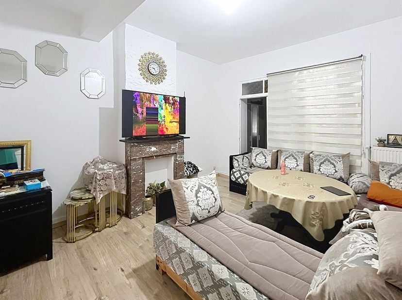 Appartement te koop in Rue Jules Debecker 70,
                    1081 Koekelberg