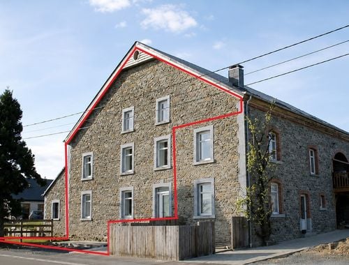                                         Woning te koop in Offagne, € 125.000
