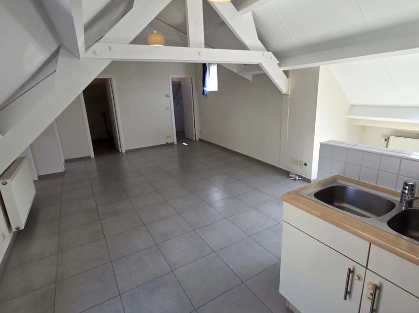 Situation idéale &amp; confort énergétique !<br />
Découvrez ce superbe appartement 2 chambres, baigné de lumière naturelle, situé en plein cur de Soignie