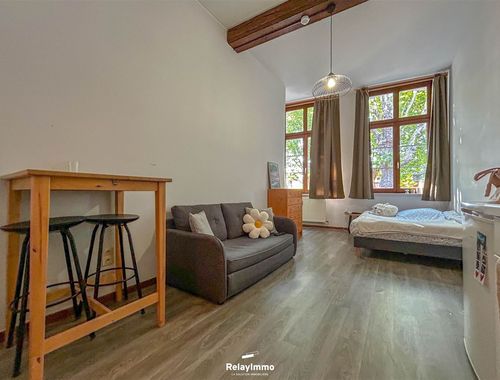                                         Appartement à louer à Tournai, € 440
