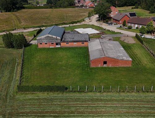                                        Ferme à vendre à Berbroek, € 365.000
