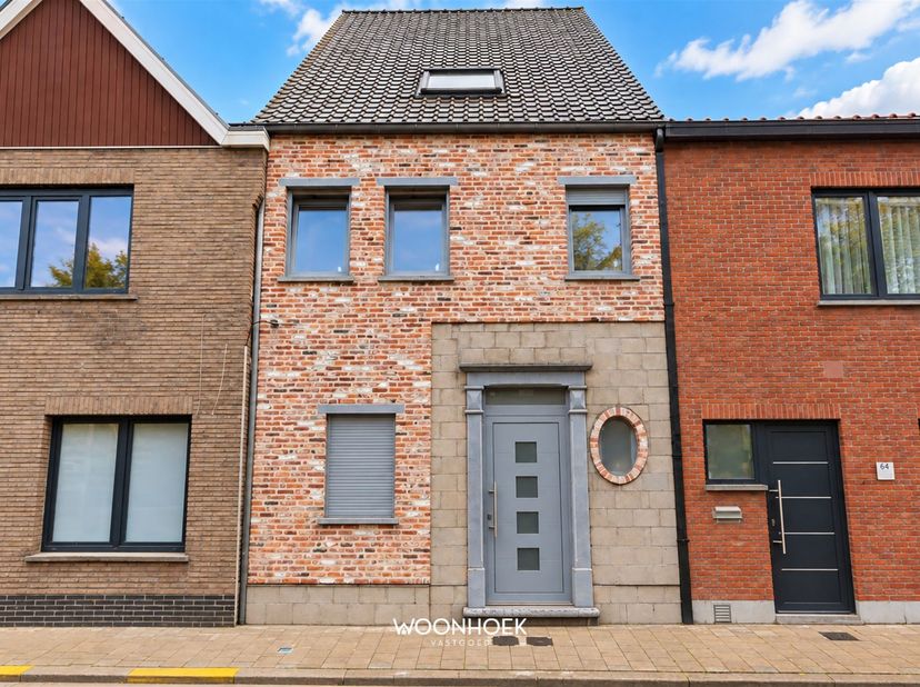 Huis te koop in Roskotstraat 66,
                    9240 Zele