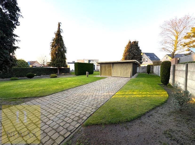 Bouwgrond van 5a 64ca binnen de ring van Lommel.<br />
Op zoek naar een mooie bouwgrond op een rustige locatie in Lommel? Dit perceel van 5are 64ca, g