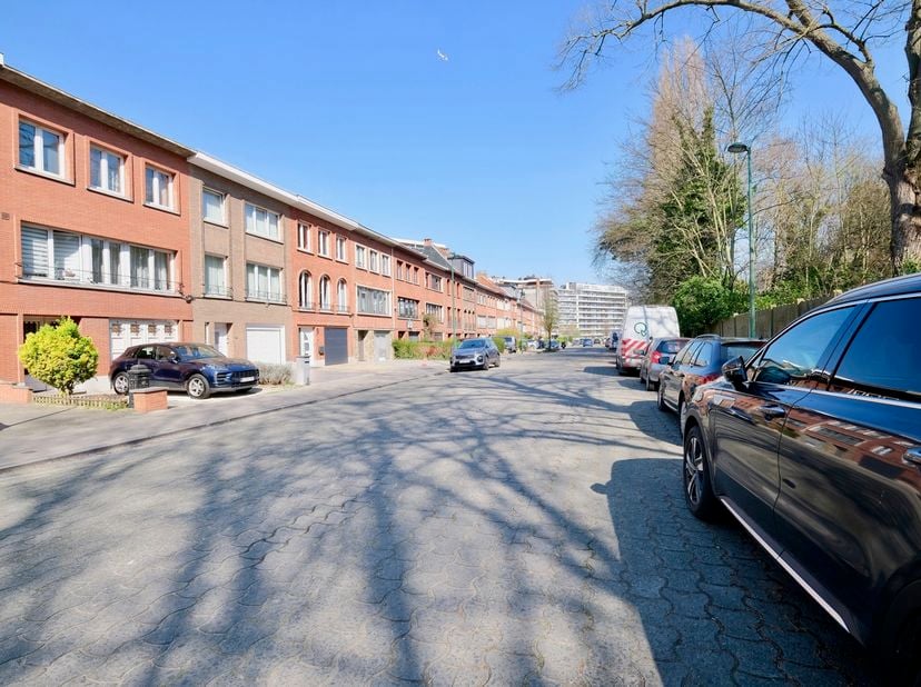 Grond te koop
                    in 1080 Sint-Jans-Molenbeek