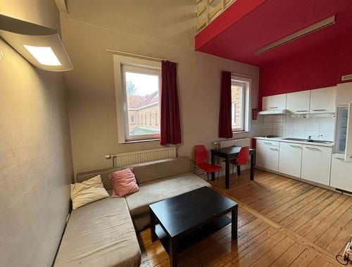                                         Studio met slaaphoek te huur in Aalst, € 530

