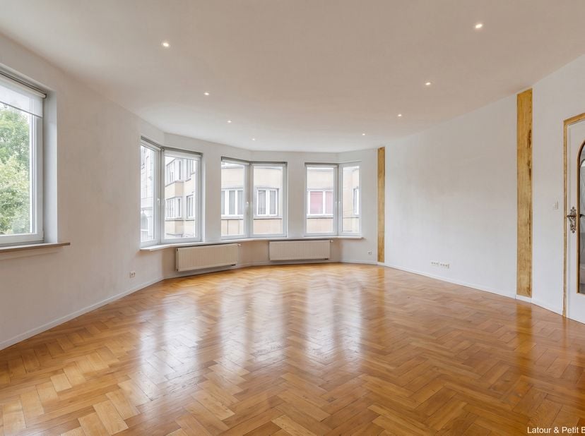 Appartement te koop in Avenue Winston Churchill 116,
                    1180 Ukkel