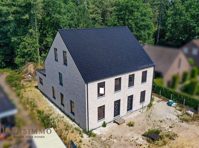 Aankoop onder registratie – géén 21% btw!<br />
<br />
Bent u op zoek naar een ruime CASCO nieuwbouwwoning die u volledig naar eigen smaak kunt afwerk