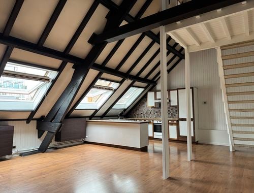                                         Penthouse te huur in Antwerpen, € 1.600
