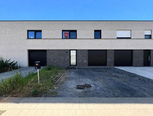                                         Woning te koop in Moorslede, € 345.000
